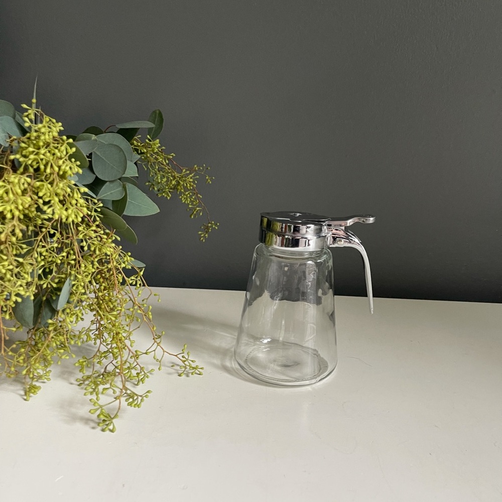 Glass syrup dispenser